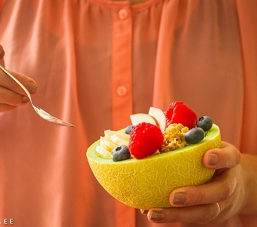 Retseptisahtel soovib tänasesse vihmasesse suvepäeva tuua päikesepaistet maitserikka meloni-jogurti smuutiga. 